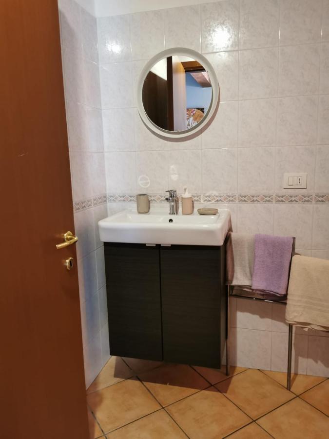 Apartment In The City Center With Self Check-In Parma Exteriér fotografie