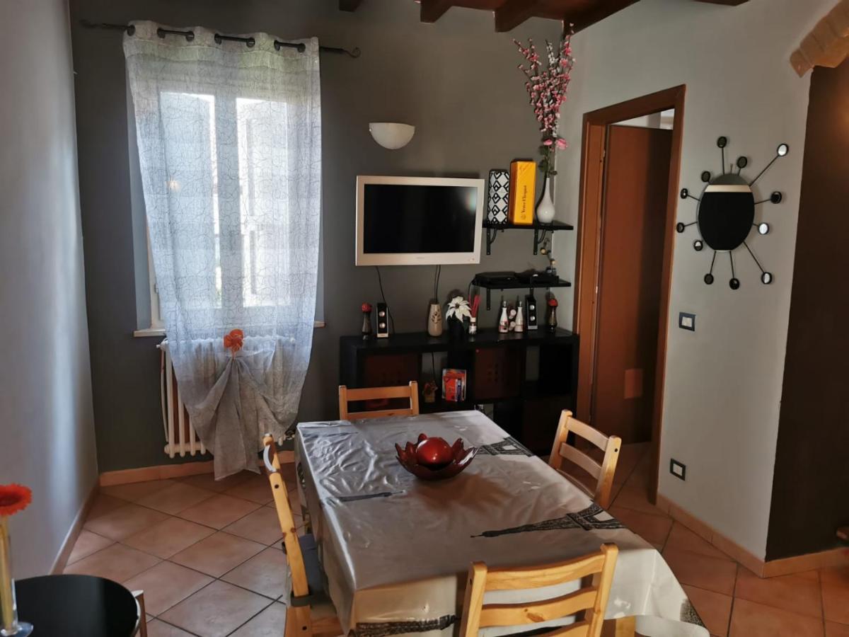 Apartment In The City Center With Self Check-In Parma Exteriér fotografie